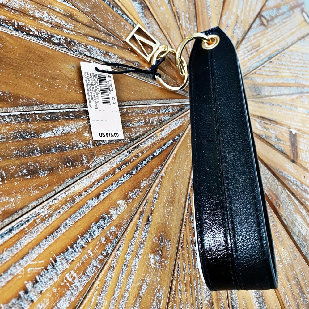 NWT Victoria’s Secret Faux Leather Wristlet with Gold Hardware - Picture 6 of 14